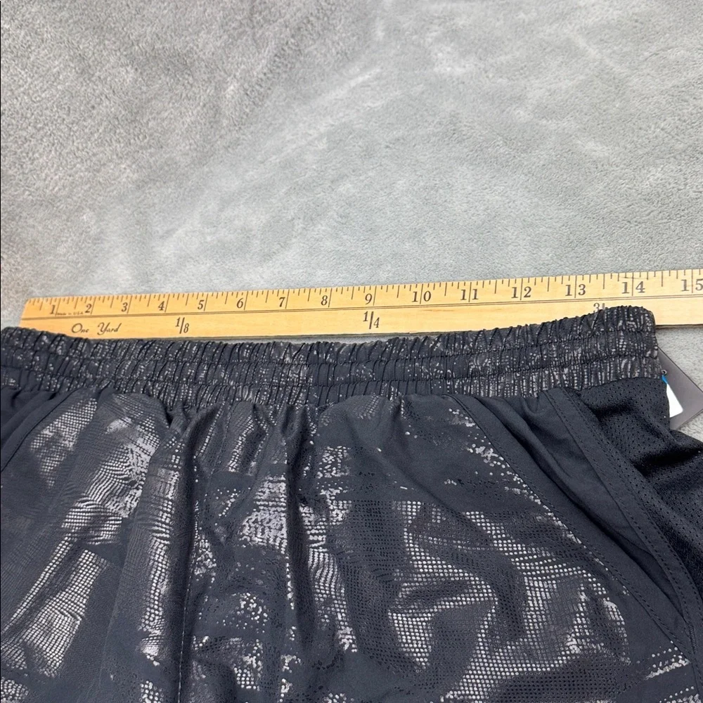 Colorado State CMS Rams NWT Under Armour Women's M Athletic Shorts